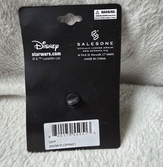 Disney Star Wars Black and White Pin - Picture 2 of 2